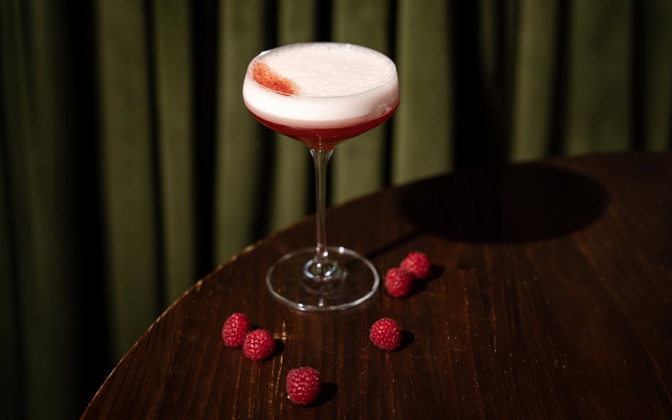 Coctelería en el restaurante Hipnótico en el Paseo de la Castellana